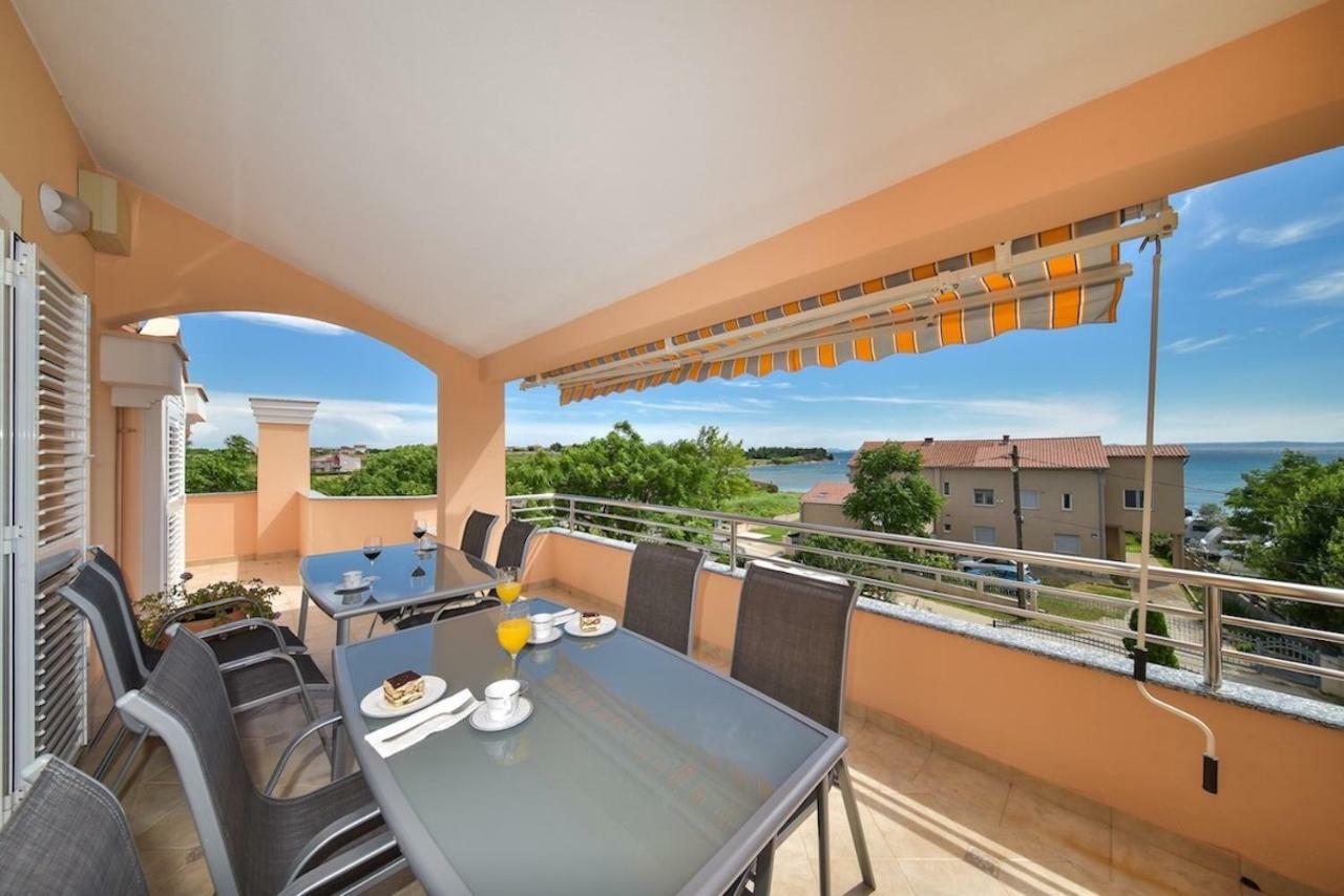 Apartments Medanic - Private Pool Privlaka  Kültér fotó