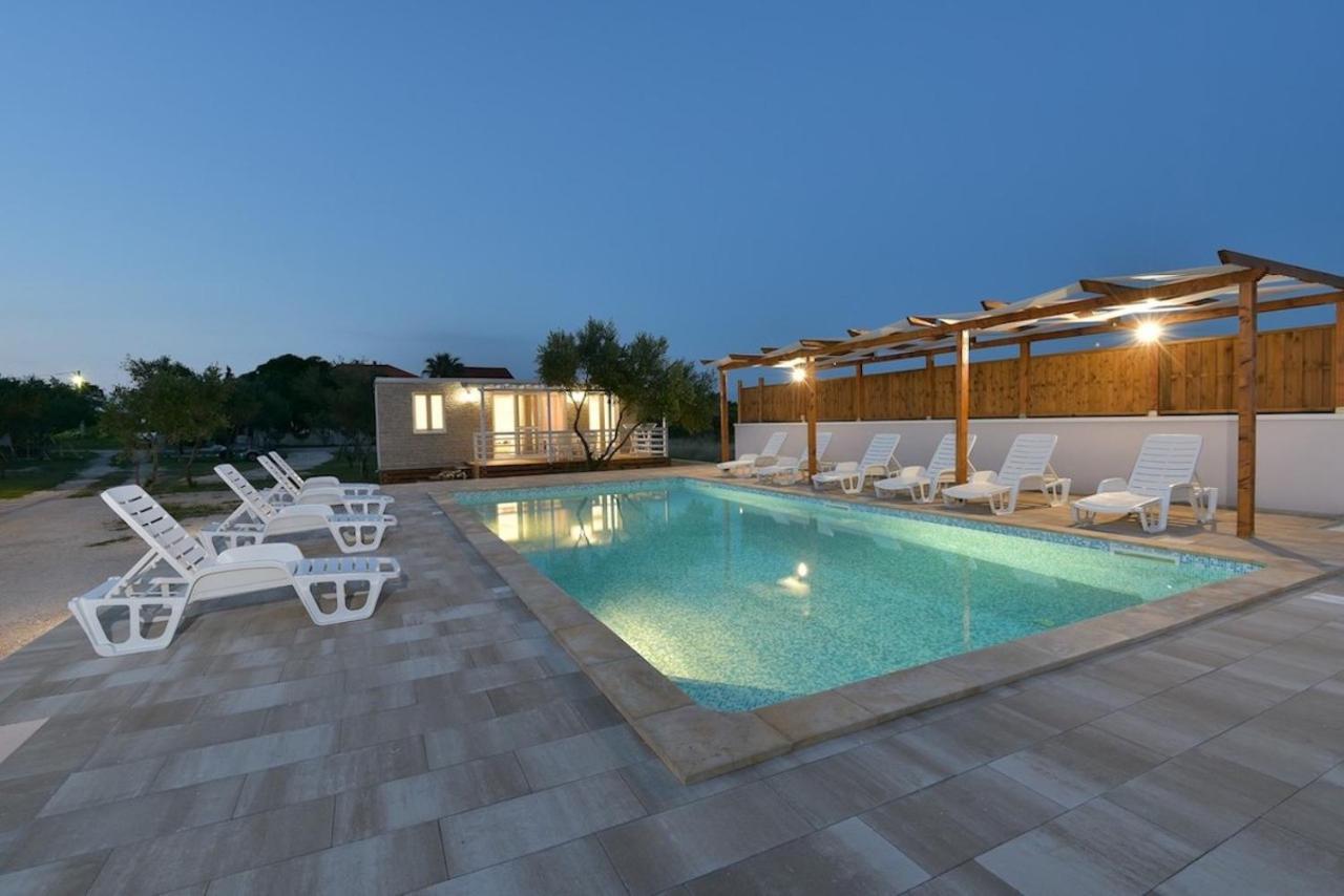Apartments Medanic - Private Pool Privlaka  Kültér fotó